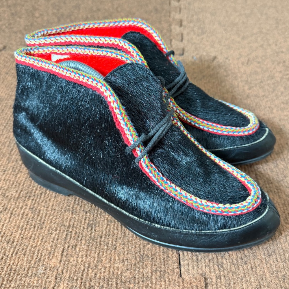 Vintage 70s Seal Fur Ankle Boots Black Mukluk Eskimo Style Made in‎ USA Womens 8